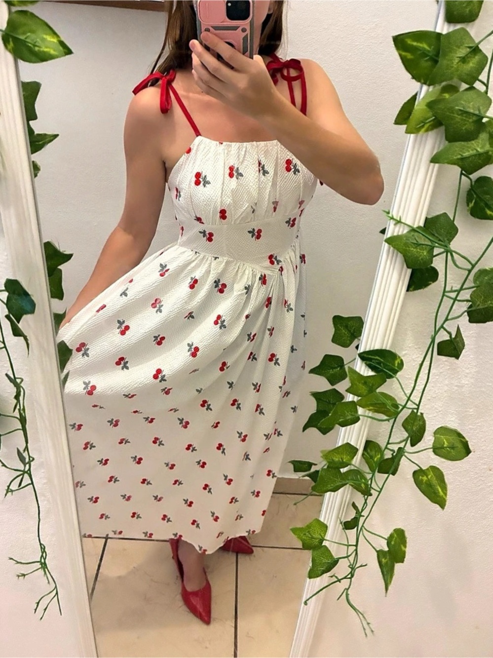 Floral Midi Dress in White & Red Size Small